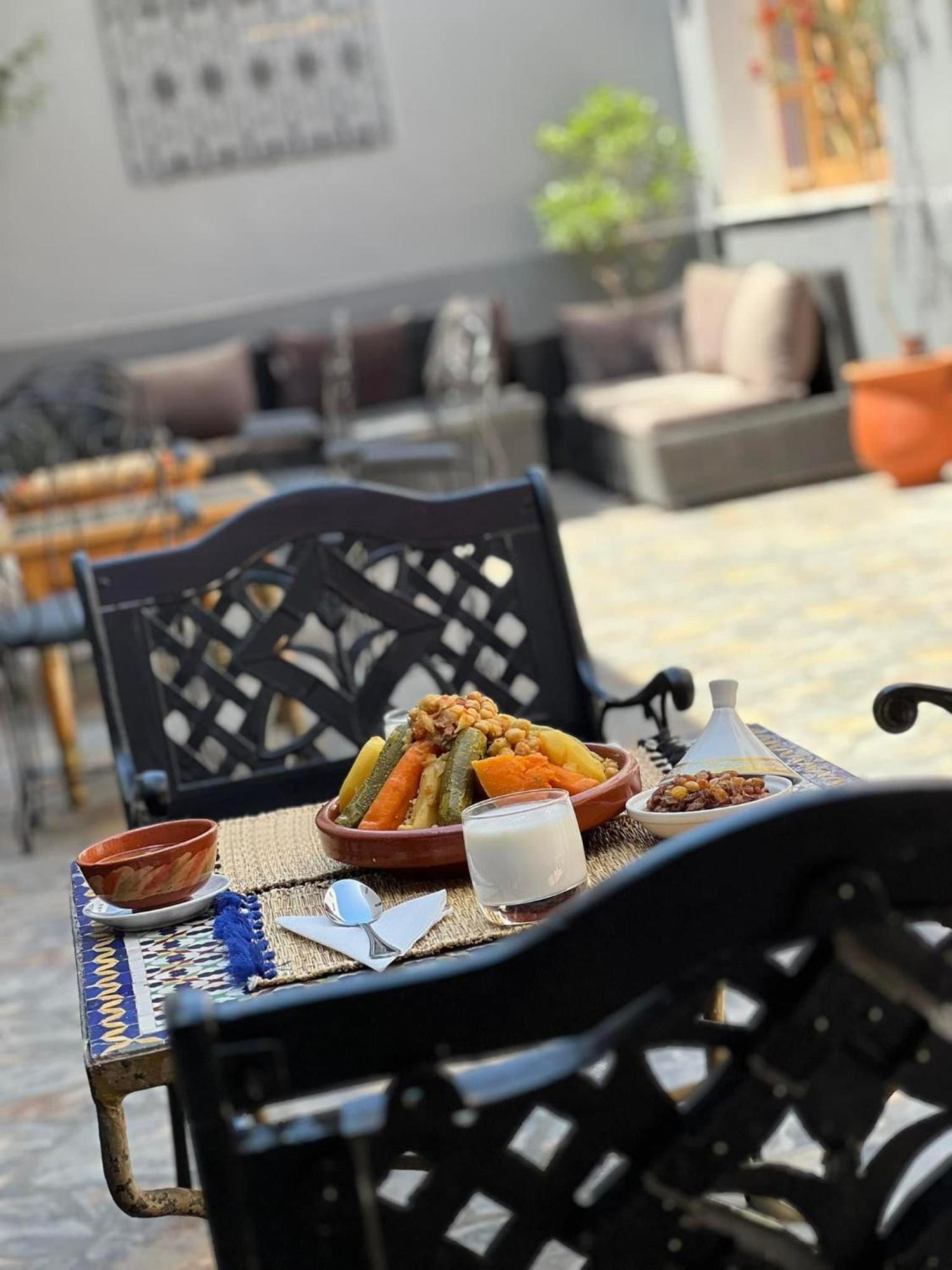 Amor Hotel فاس المظهر الخارجي الصورة